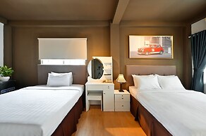 The Noble Swan Wood Park Hotel