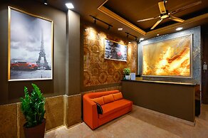 The Noble Swan Wood Park Hotel