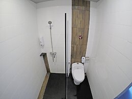 My Studio Hotel Surabaya - Hostel