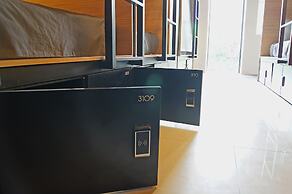 My Studio Hotel Surabaya - Hostel