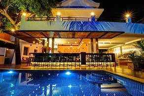 Base Villa Phnom Penh - Hostel
