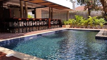 Base Villa Phnom Penh - Hostel