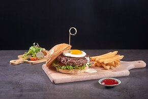 Bay Hotel Ho Chi Minh