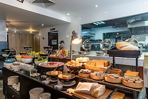 Bay Hotel Ho Chi Minh