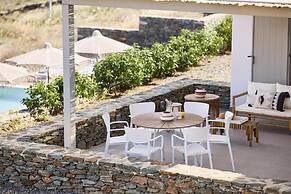 Ianemi Suites by K4 Kythnos
