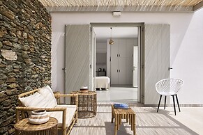 Ianemi Suites by K4 Kythnos