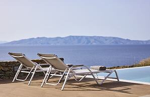 Ianemi Suites by K4 Kythnos