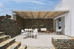 Ianemi Suites by K4 Kythnos