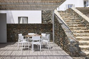 Ianemi Suites by K4 Kythnos