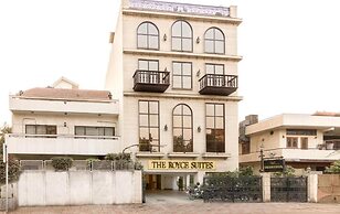 Treebo Royce, New Friends Colony