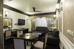 Treebo Royce, New Friends Colony