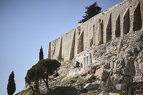 Plaka's Villa with Breathtaking Acropolis View