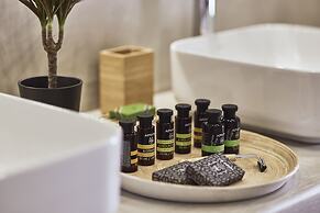 Plaka's Villa with Breathtaking Acropolis View