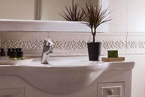 Plaka's Villa with Breathtaking Acropolis View