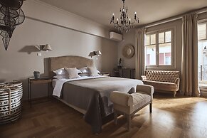 Plaka's Villa with Breathtaking Acropolis View