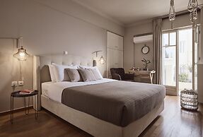 Plaka's Villa with Breathtaking Acropolis View