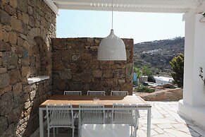 Adikri Villas & Suites