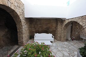 Adikri Villas & Suites