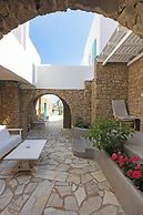 Adikri Villas & Suites