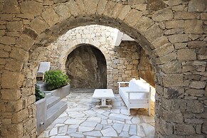 Adikri Villas & Suites