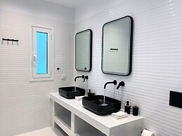 Adikri Villas & Suites