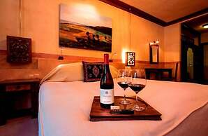 Katogi Averoff Hotel & Winery