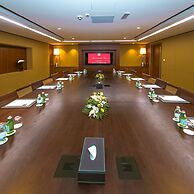 Grand Millennium Muscat connected to Muscat Grand Mall