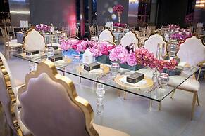 Grand Millennium Muscat connected to Muscat Grand Mall