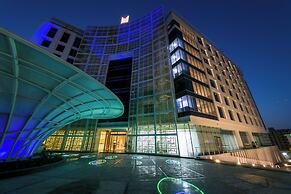 Grand Millennium Muscat connected to Muscat Grand Mall