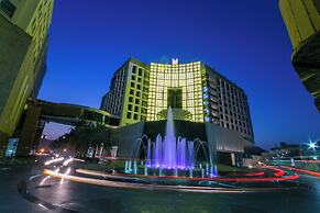 Grand Millennium Muscat connected to Muscat Grand Mall