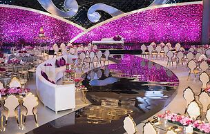 Grand Millennium Muscat connected to Muscat Grand Mall