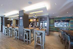 Premier Inn Honiton