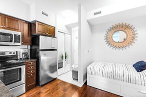 AOC Suites - Luxury Condo - City View