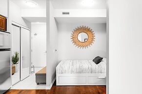 AOC Suites - Luxury Condo - City View