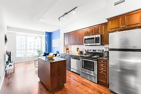 AOC Suites - Luxury Condo - City View