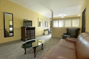 Azure Hotel & Suites, Trademark Collection by Wyndham