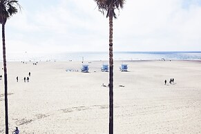 Venice V Hotel