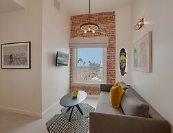Venice V Hotel