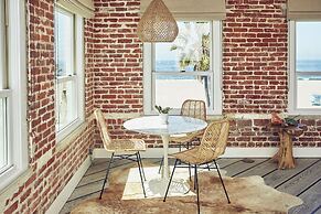 Venice V Hotel