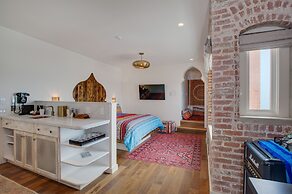 Venice V Hotel