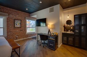 Venice V Hotel