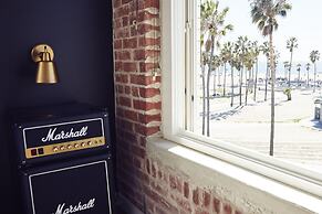 Venice V Hotel