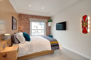 Venice V Hotel