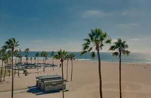 Venice V Hotel