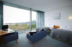 SETOUCHI RETREAT by Onko Chishin