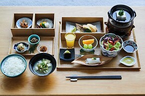 SETOUCHI RETREAT by Onko Chishin