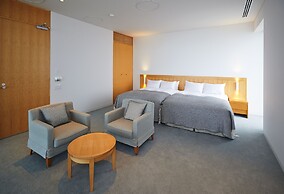 SETOUCHI RETREAT by Onko Chishin