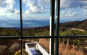 SETOUCHI RETREAT by Onko Chishin