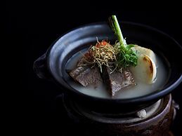 SETOUCHI RETREAT by Onko Chishin