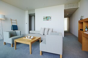 SETOUCHI RETREAT by Onko Chishin